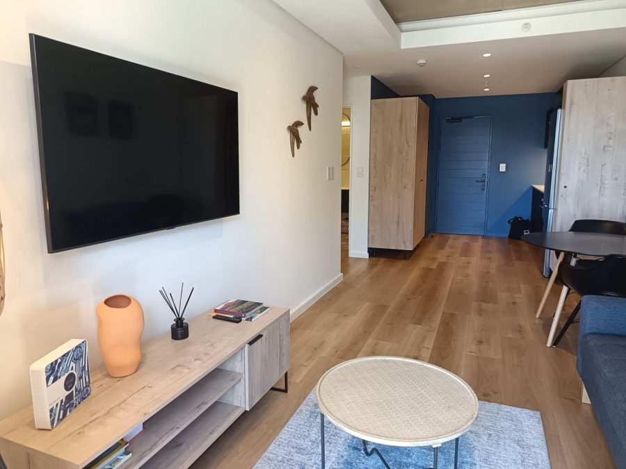 To Let 1 Bedroom Property for Rent in Sea Point Western Cape